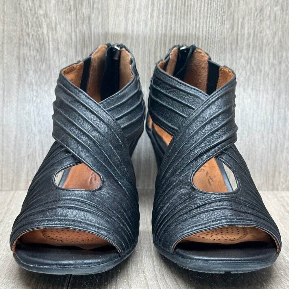 Gentle Souls Sandals Women Sz 6.5M Osaka Rama Cross Strap Leather Zip Heel Black